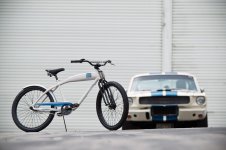 01-shelby-felt-cruiser-bike.jpg