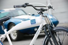 03-shelby-felt-cruiser-bike.jpg